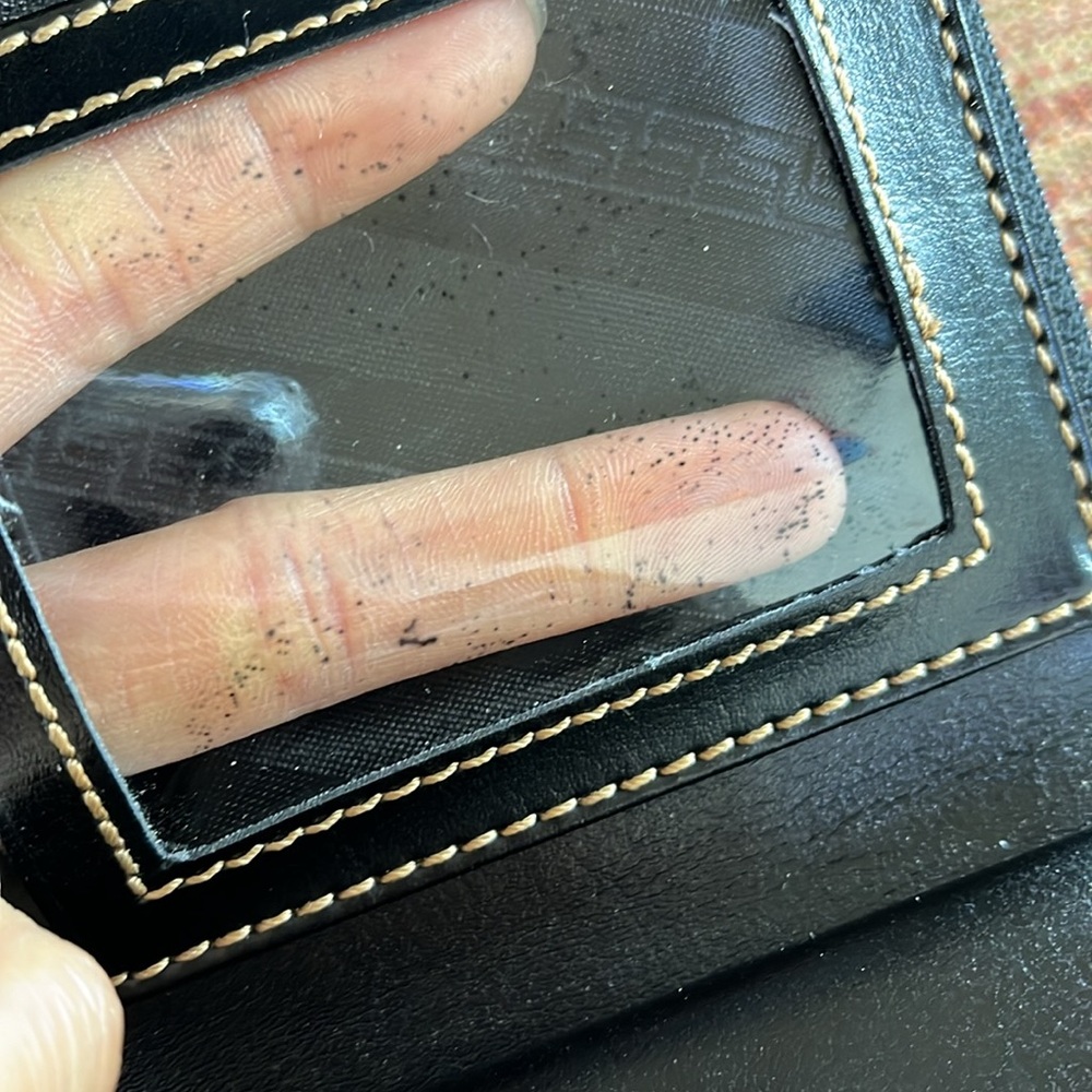 Gucci Wallet - Picture 9 of 9